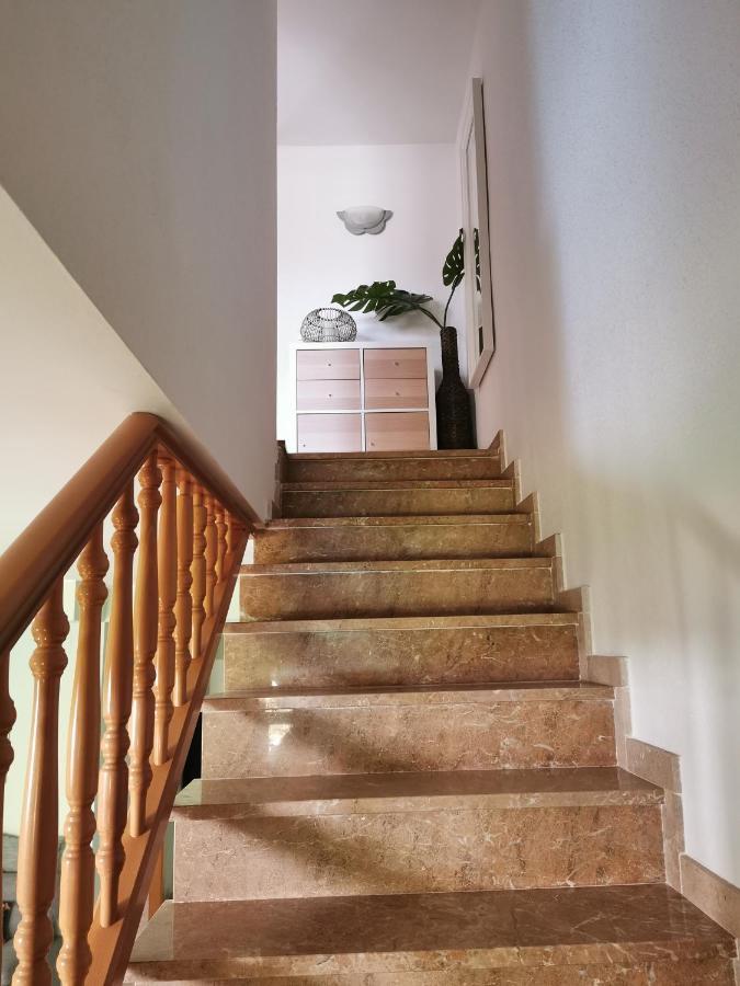 דירות 6Beds סאלו מראה חיצוני תמונה
